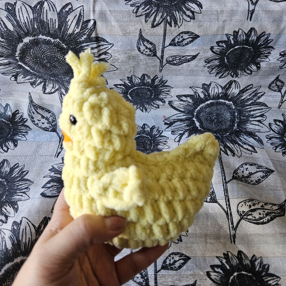 Crochet Light Yellow Baby Chick Amigurumi Plushie - Picture 6 of 13